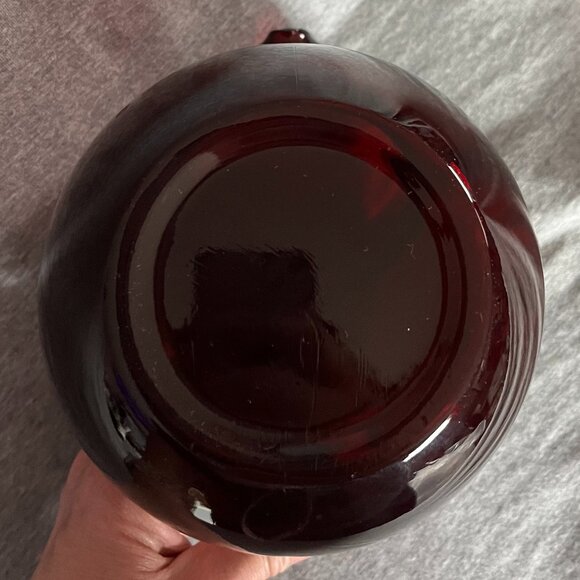 Anchor Hocking Royal Ruby Red Glass 6 Inch Ball Pitcher with Ice Lip - Picture 6 of 6